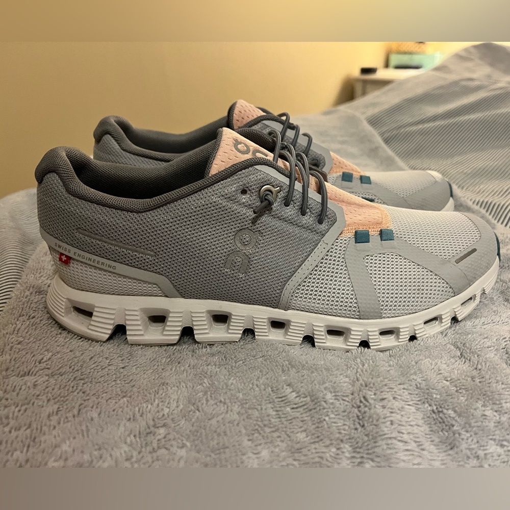 On Cloud women's cloud 5 push